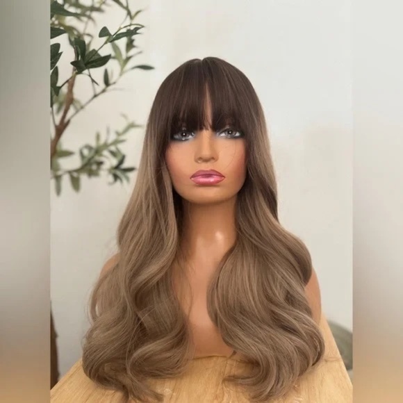 Balayage Soft Medium Blonde Wavy Wig for daily used - Classic Wig Cap NWT - Picture 1 of 6